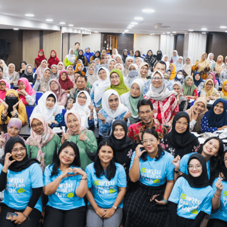 Incubators &  Accelerators